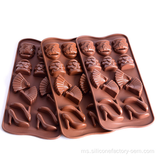 Kasut tumit tinggi cetakan coklat